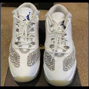 Jordan 11 IE cobalt. They are the international edition